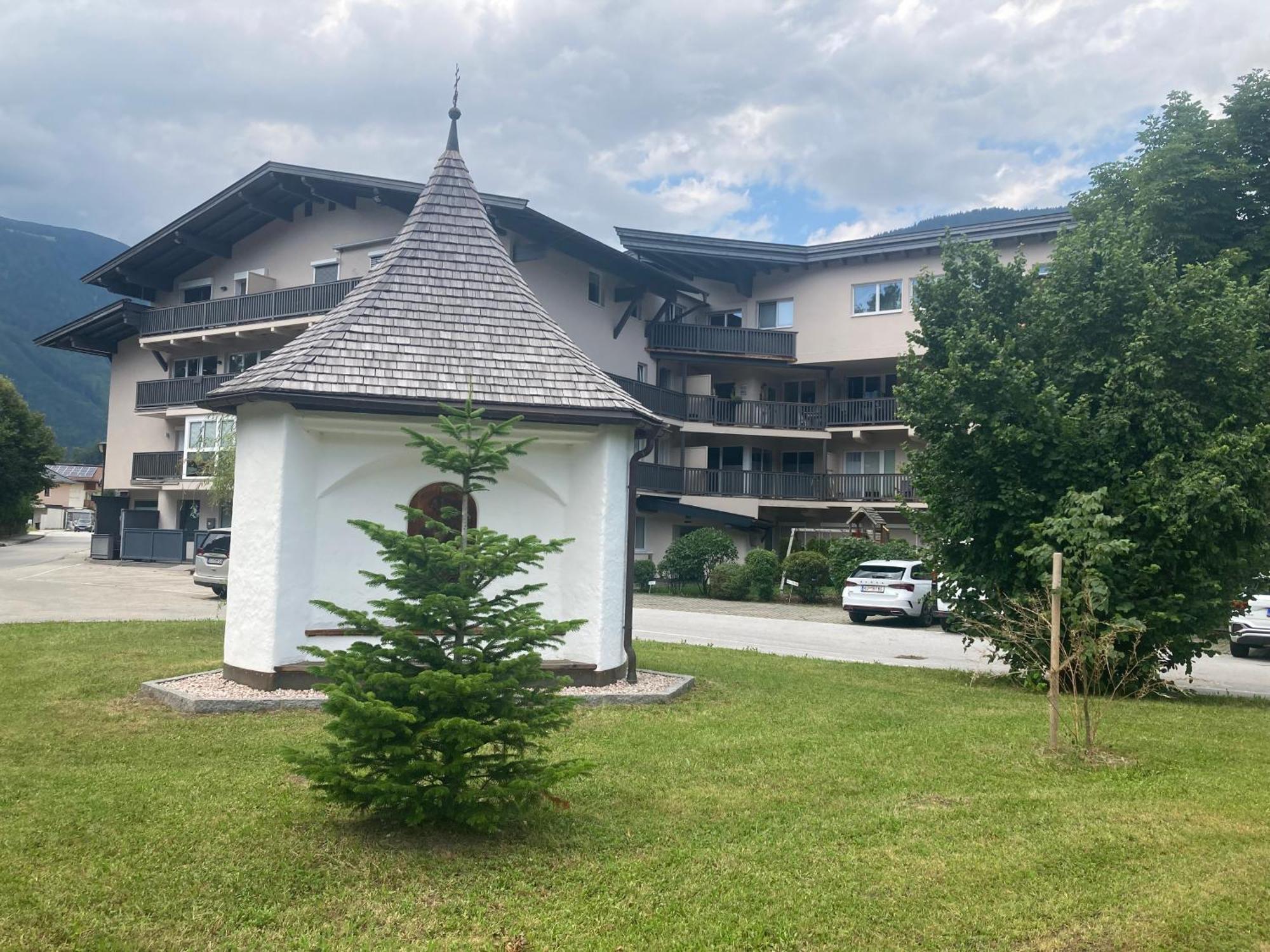 Alpenluxus Presents Design Lodge - Terrace & Car Park Kramsach Luaran gambar